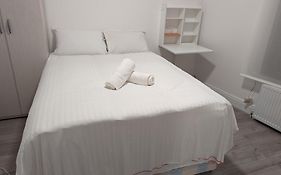Mile End Rooms